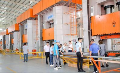 美的置业“一主两翼”战略纵深发展